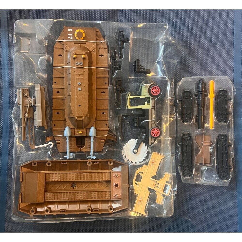 Mattel Disney Atlantis Aqua Evac Micro Playset ©2000 clean but incomplete